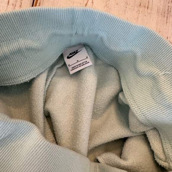 Nike Light Blue/ aqua hue Joggers Women’s size Medium wide leg heavy sweats - Picture 9 of 13